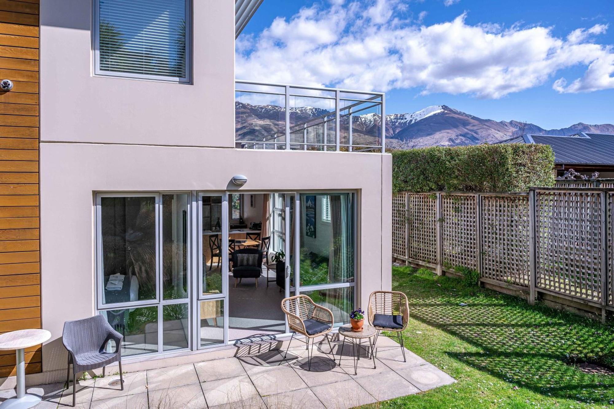 Central Luxury Apartment 114 Wanaka Exteriör bild